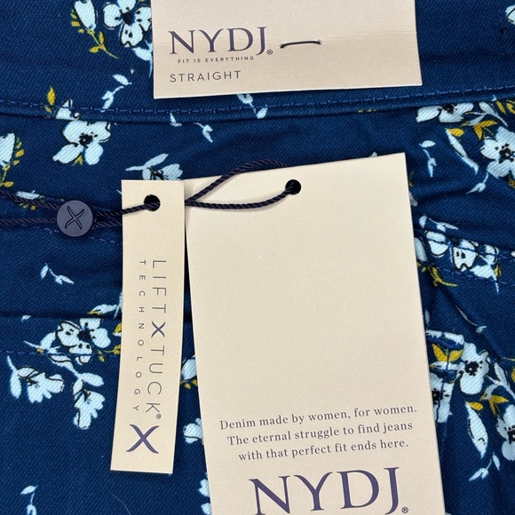 NYDJ NWT Marilyn Straight Navy Floral Jeans Size 4 Petite - Picture 2 of 10